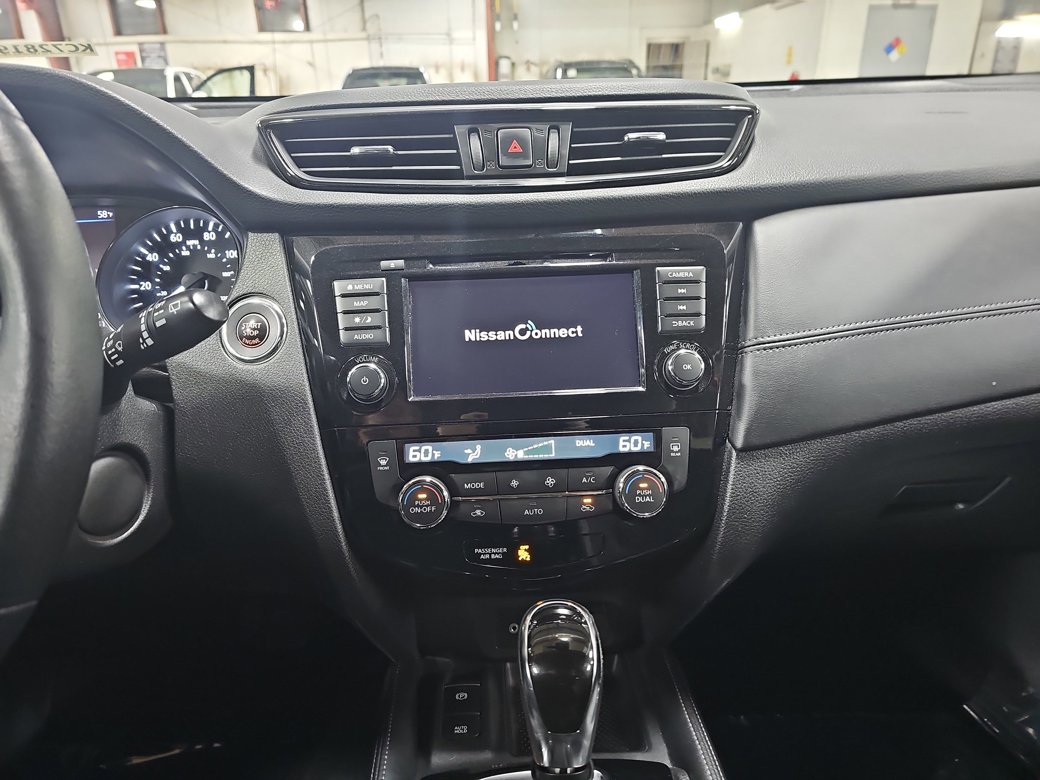 Used 2019 Nissan Rogue SL image 22