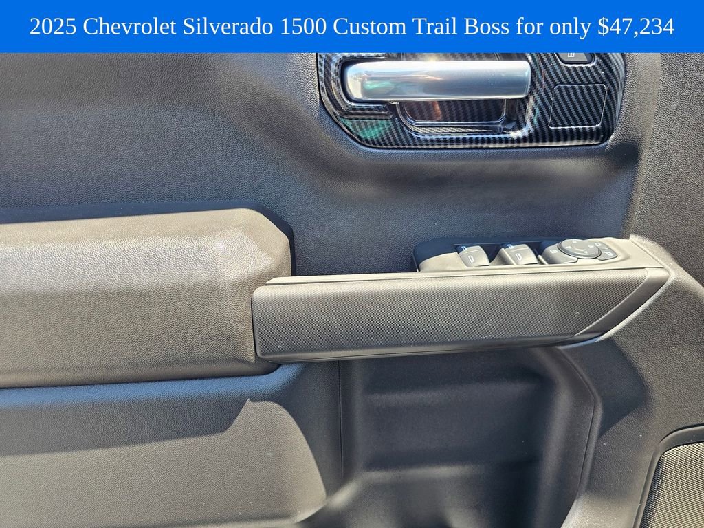 Used 2025 Chevrolet Silverado 1500 Custom Trail Boss w/ LPO, Dark Essentials Package AWD/4WD image 17