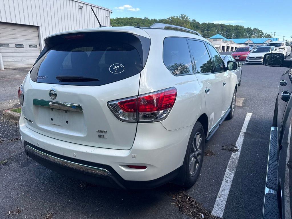Used 2016 Nissan Pathfinder SL AWD/4WD image 3