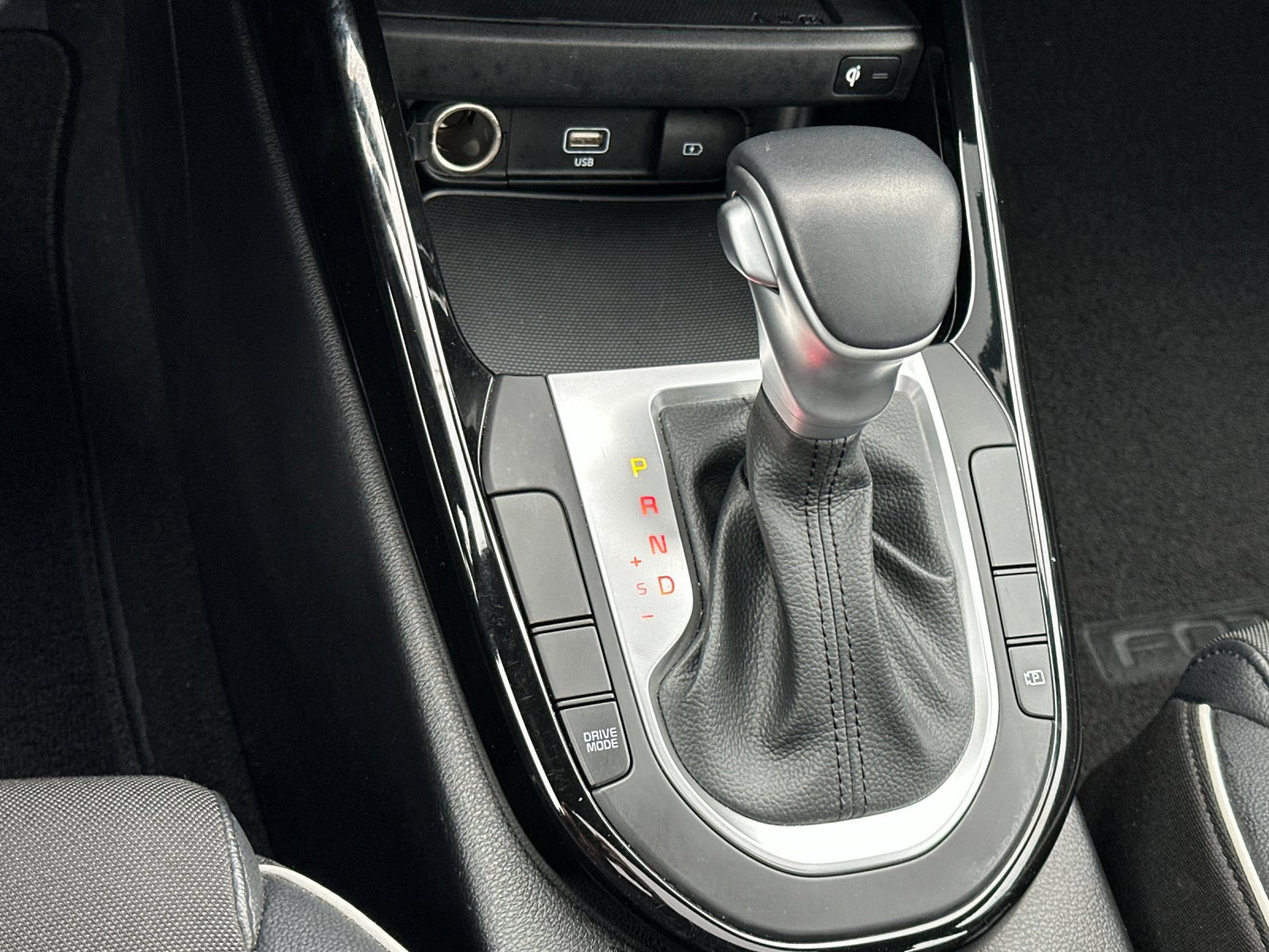 Used 2024 Kia Forte GT-Line w/ GT-Line Premium Package image 21