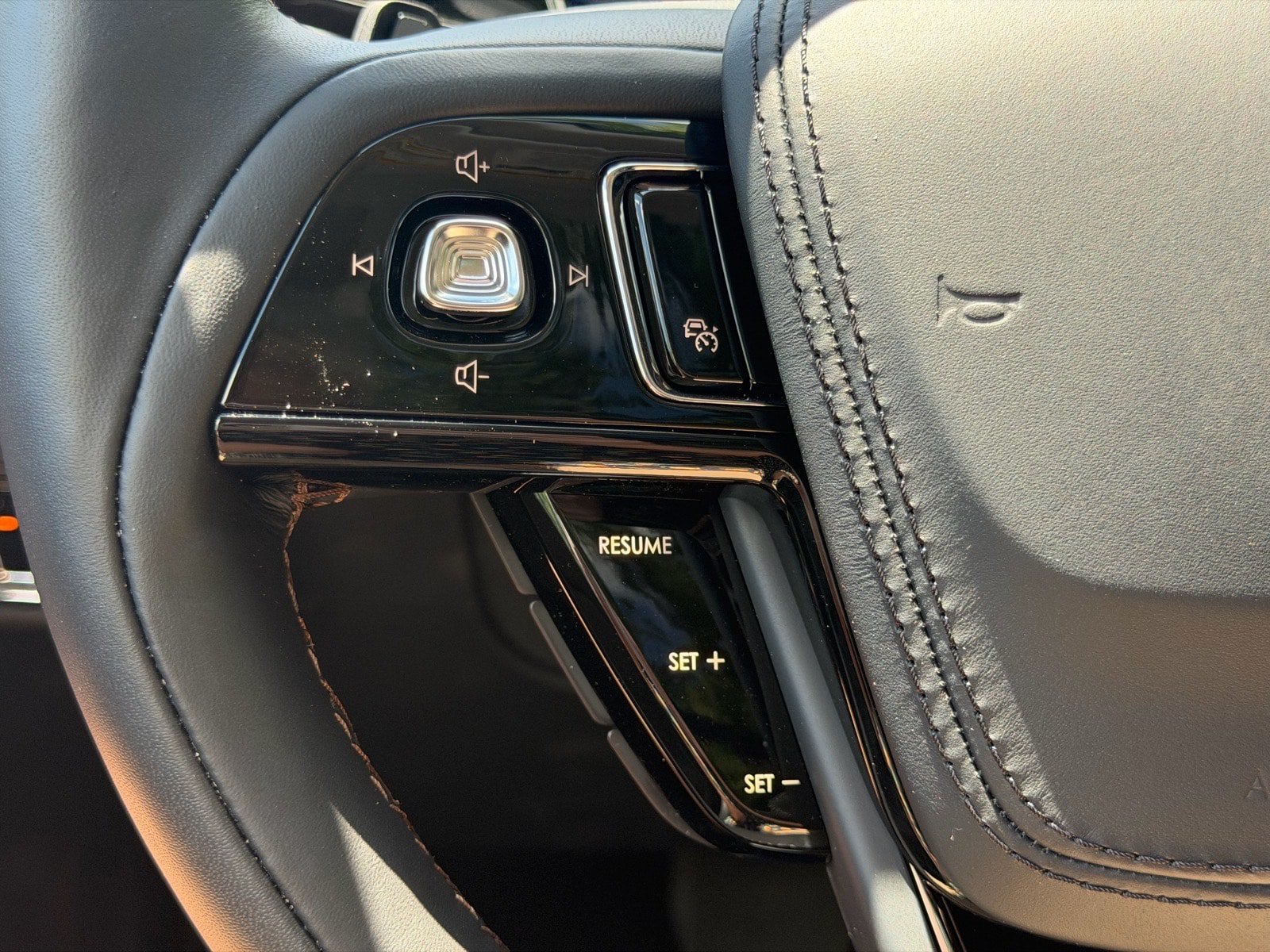 New 2026 Lincoln Aviator Reserve AWD/4WD image 29