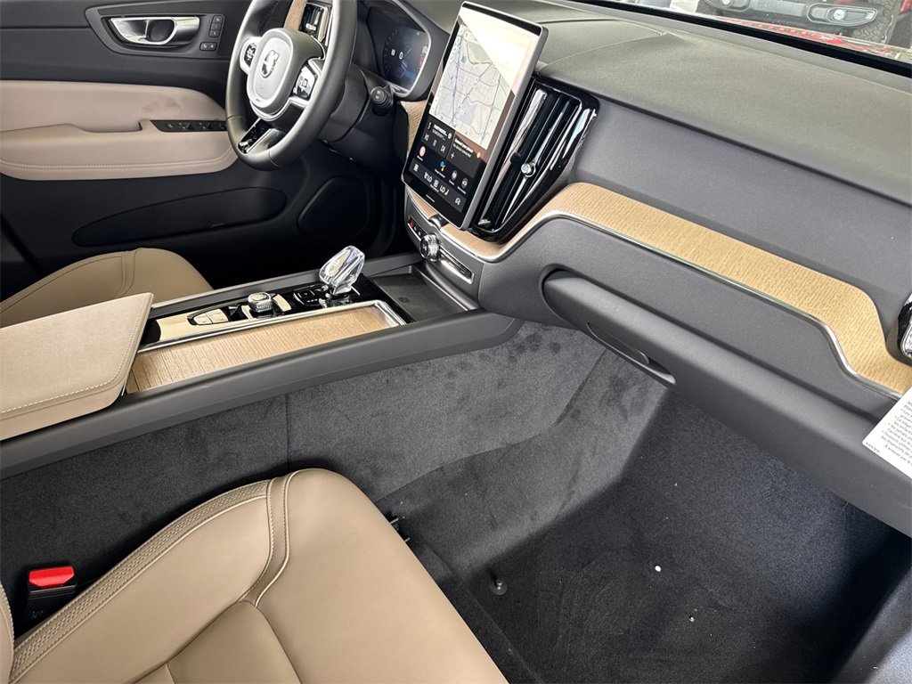 New 2026 Volvo XC60 B5 Plus w/ Protection Package Premier image 15