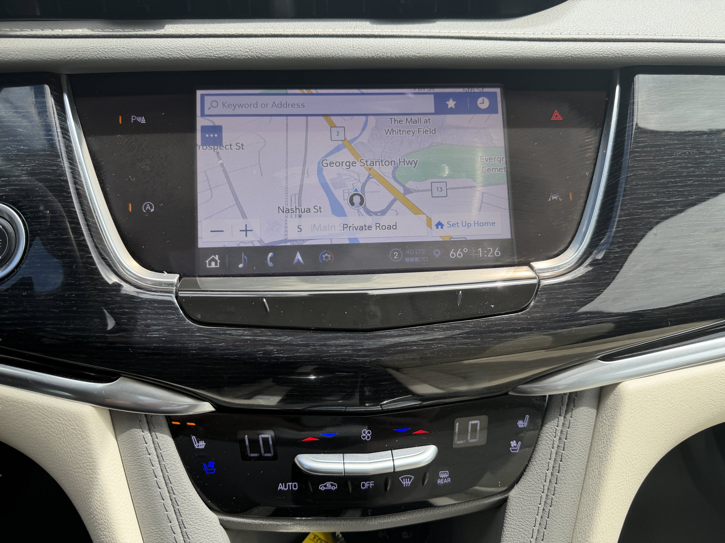 Used 2024 Cadillac XT6 Premium Luxury w/ LPO, Floor Liner Package AWD/4WD image 4