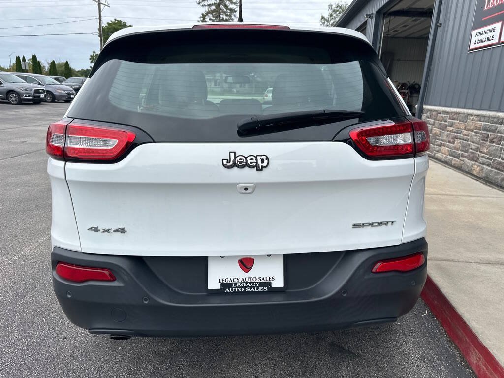 Used 2016 Jeep Cherokee Sport w/ Cold Weather Group AWD/4WD image 2