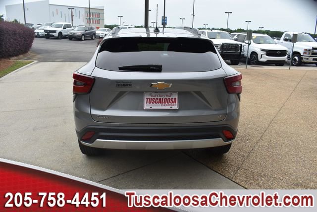Used 2024 Chevrolet Trax LT w/ Driver Confidence Package FWD image 8