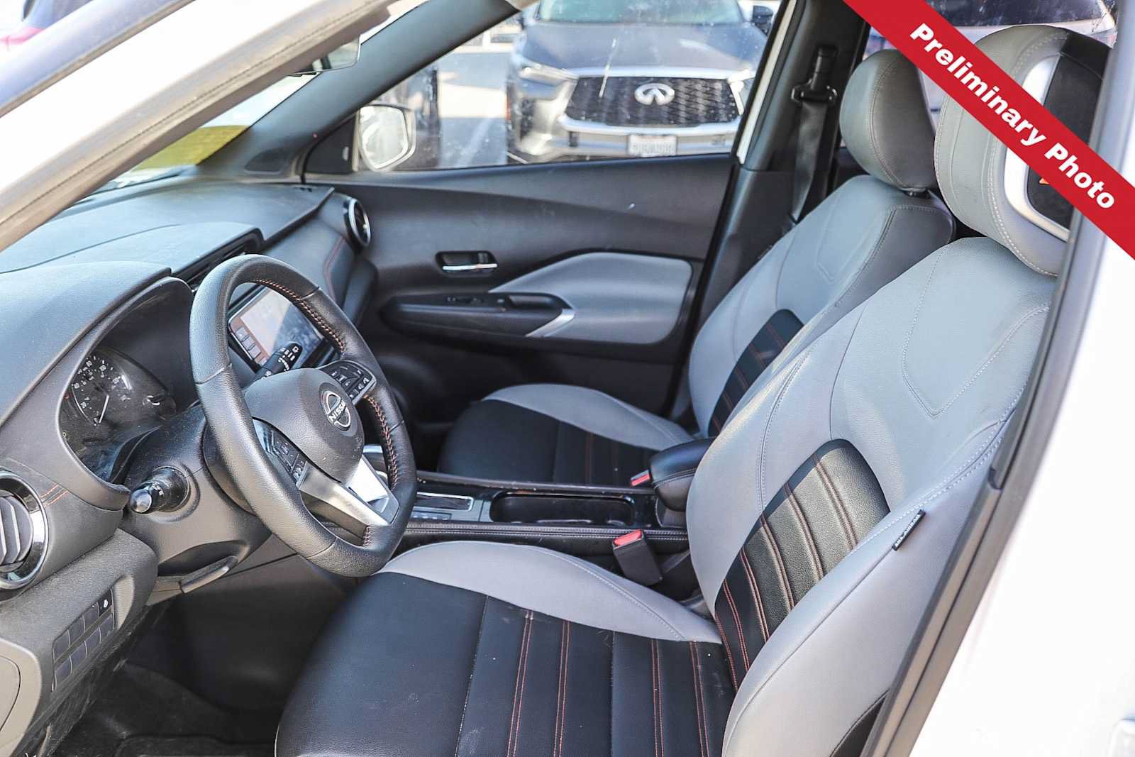 Used 2023 Nissan Kicks SR w/ SR Premium Package FWD image 13