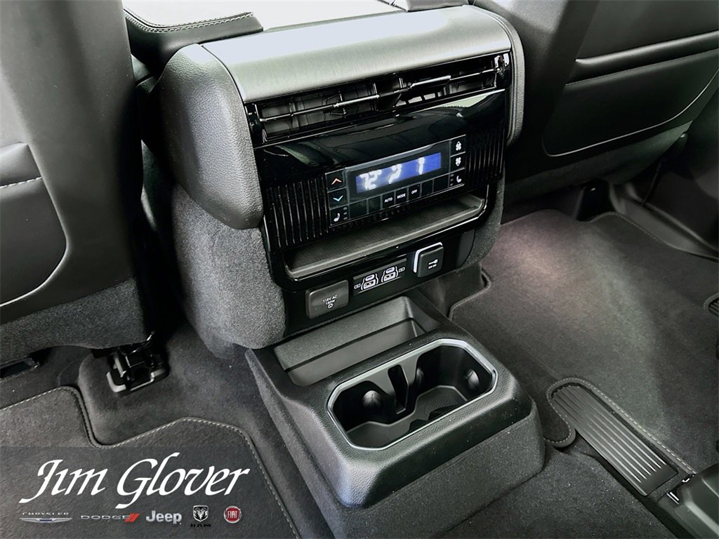 New 2024 Jeep Wagoneer L Series II w/ Convenience Group I image 32