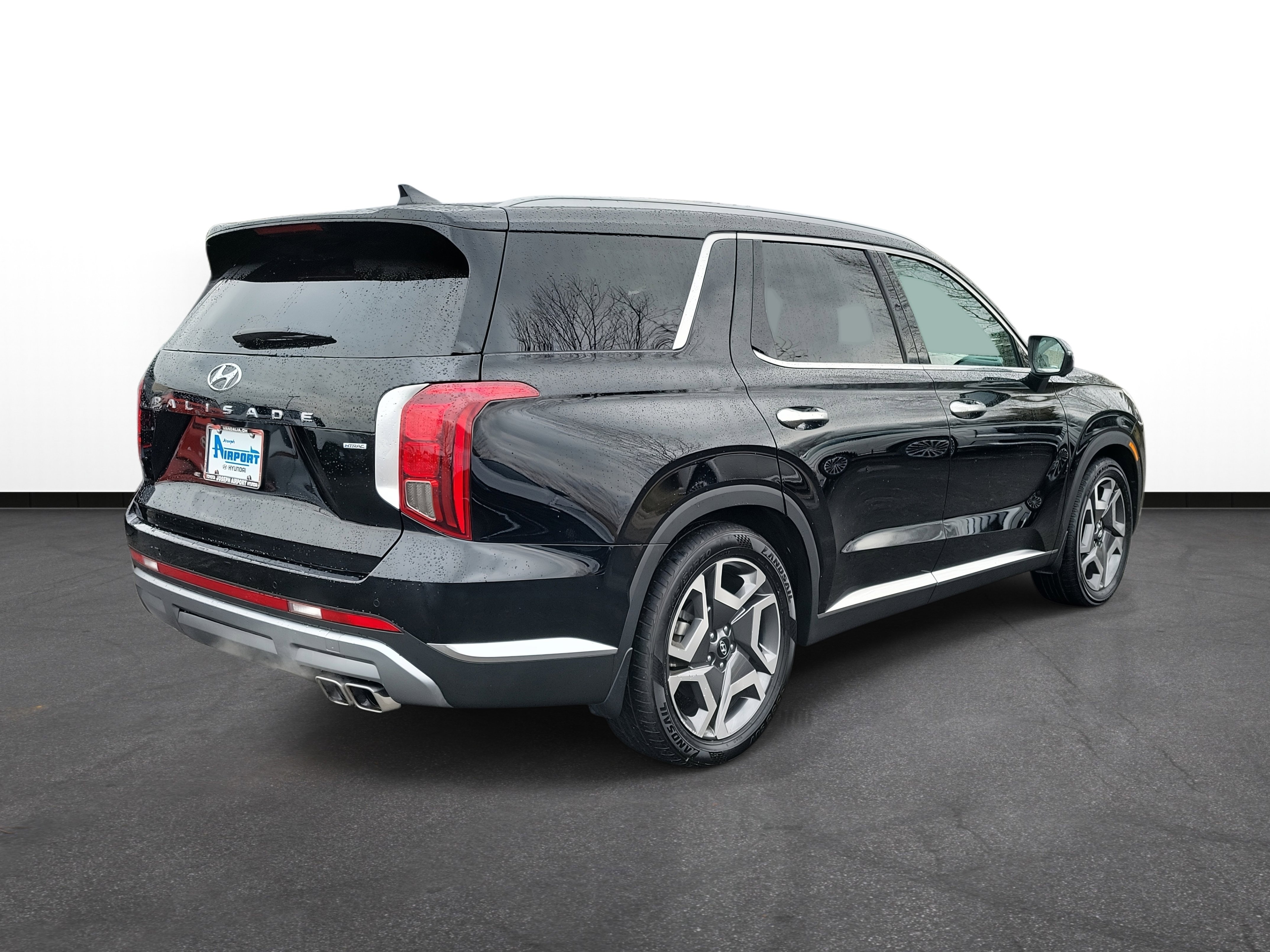 Used 2023 Hyundai Palisade Limited image 4