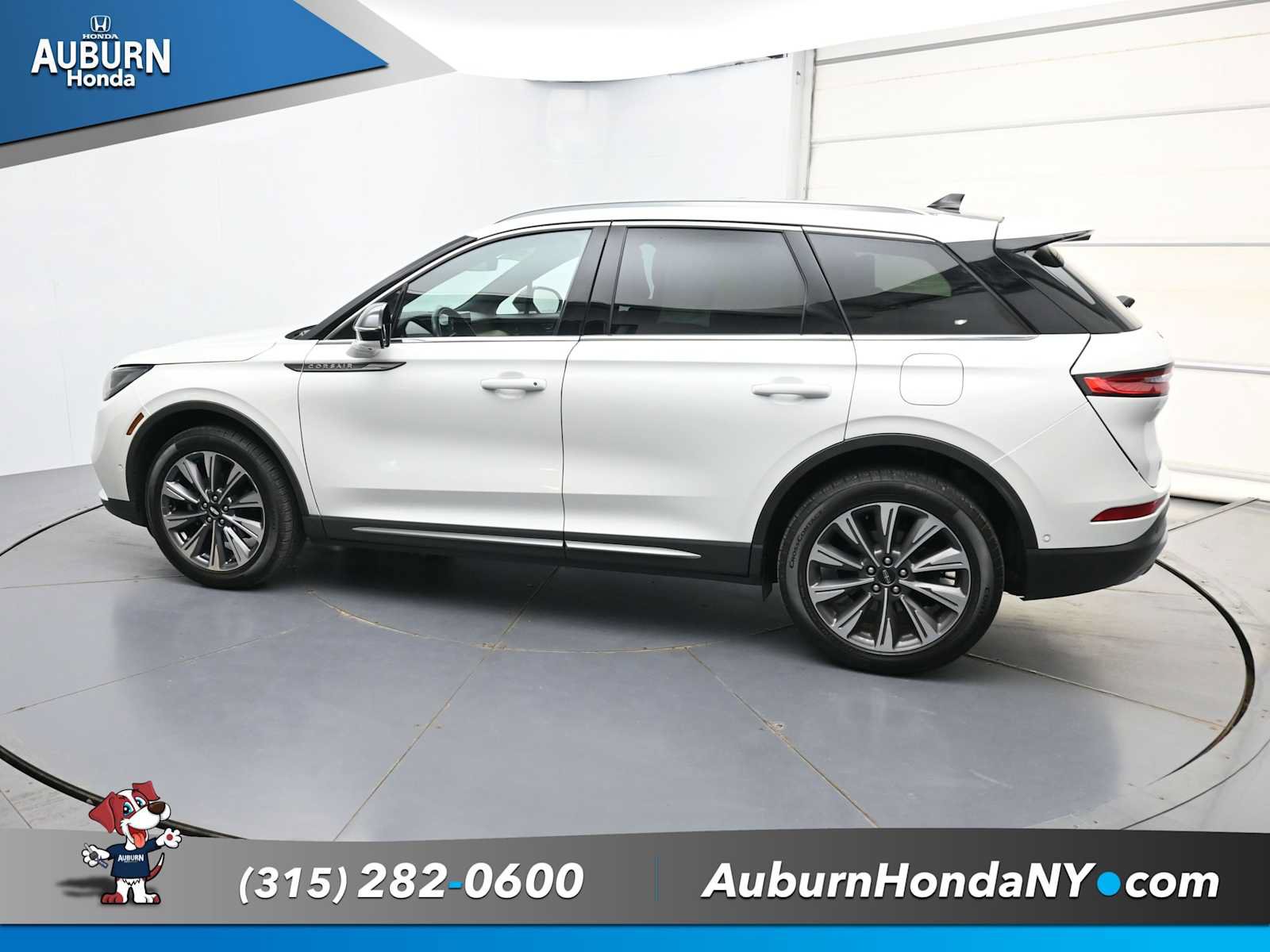 Used 2020 Lincoln Corsair Reserve w/ Equipment Group 201A AWD/4WD image 17
