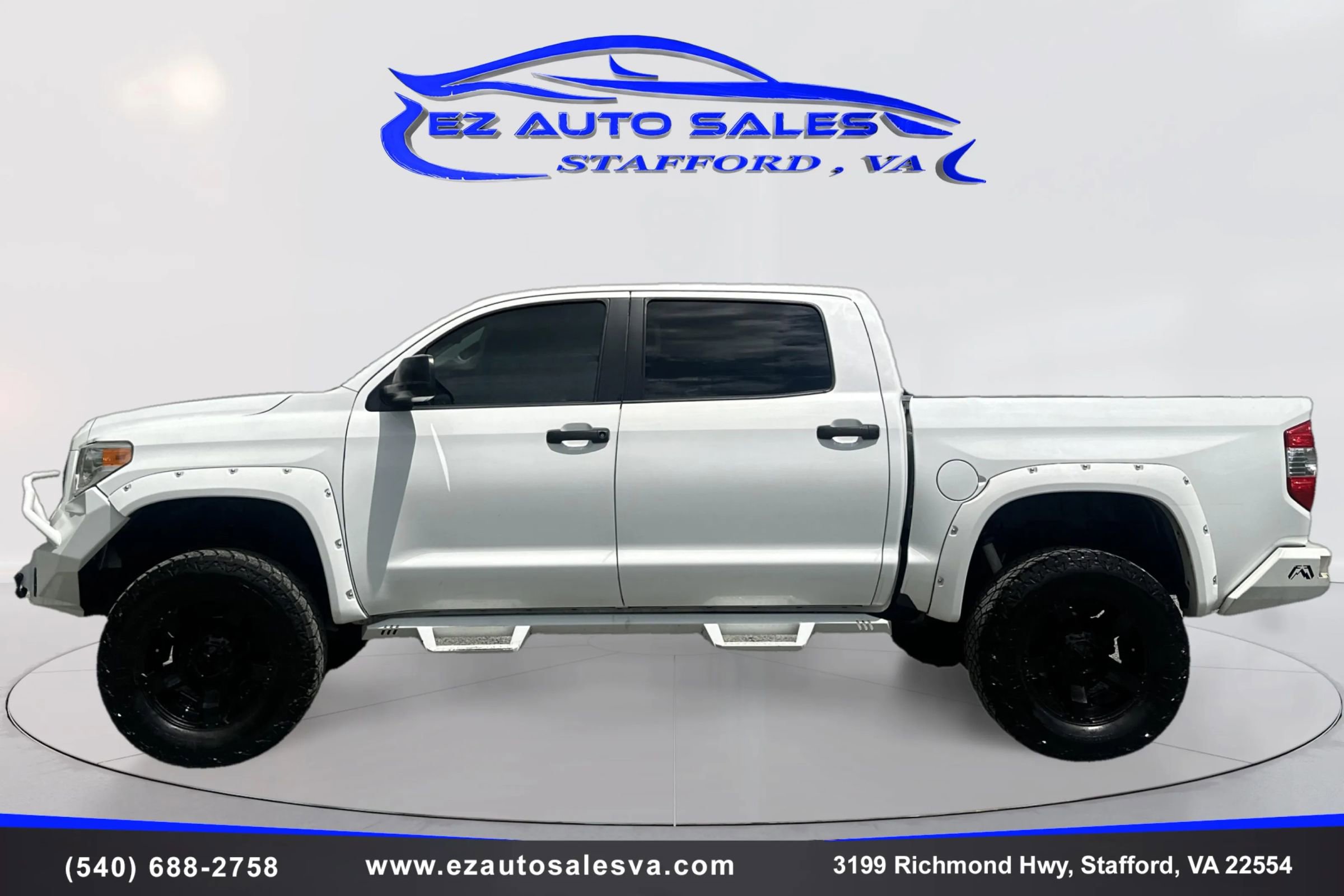 Used 2015 Toyota Tundra SR5 w/ SR5 Upgrade Package AWD/4WD image 8