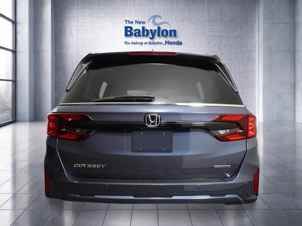 New 2026 Honda Odyssey Touring image 4