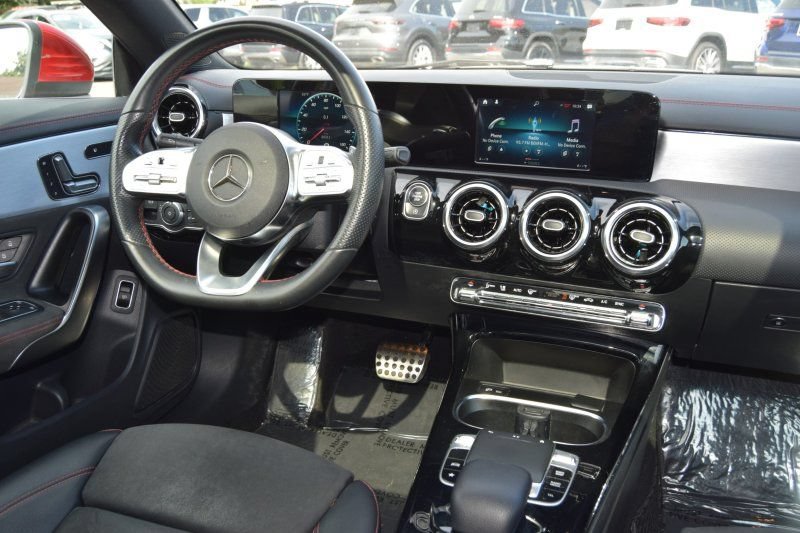 Used 2020 Mercedes-Benz CLA 250 image 24