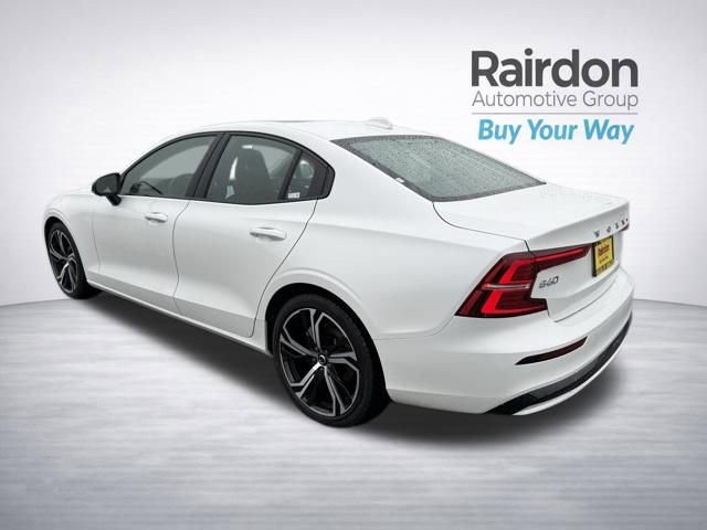 Used 2024 Volvo S60 B5 Core image 6