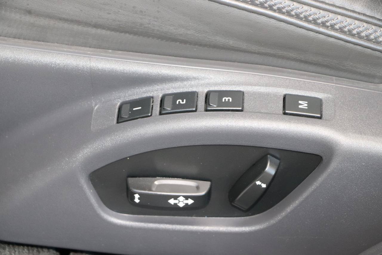Used 2013 Volvo XC70 T6 AWD/4WD image 13