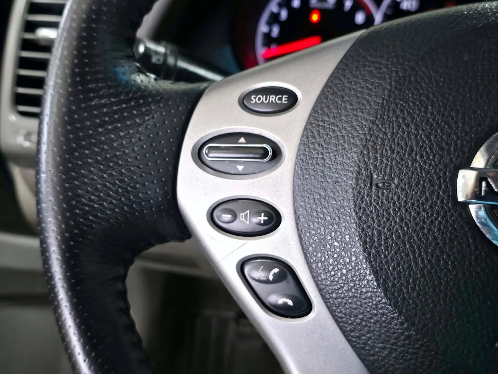 Used 2012 Nissan Altima 2.5 S w/ Convenience Pkg FWD image 18