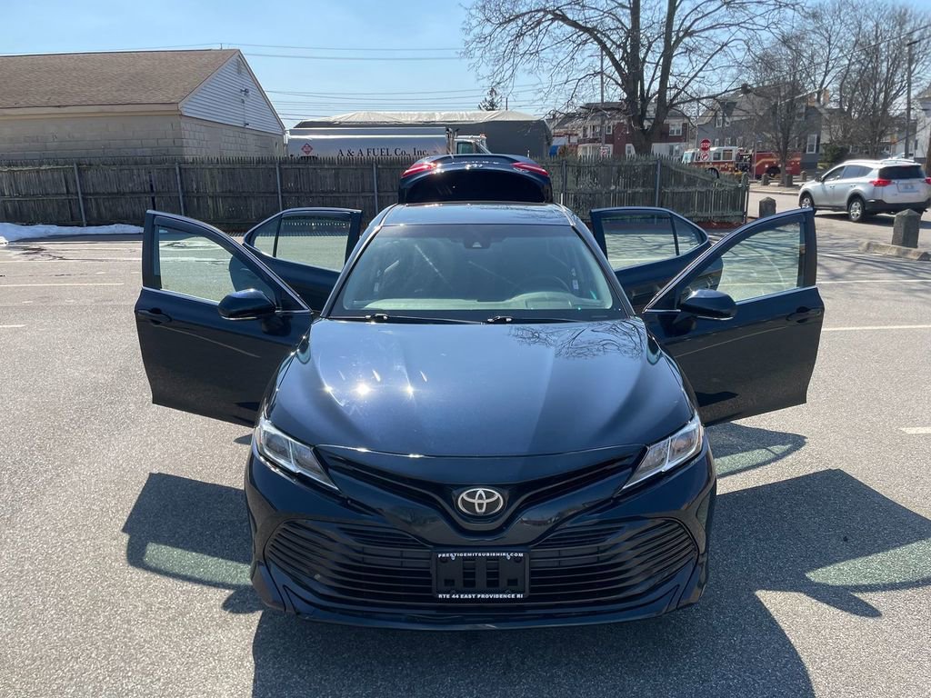 Used 2018 Toyota Camry LE w/ Convenience Package image 29