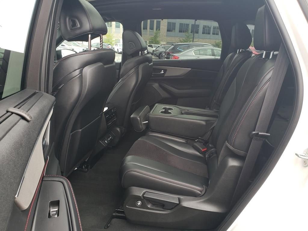 Used 2023 Acura MDX A-Spec AWD/4WD image 33