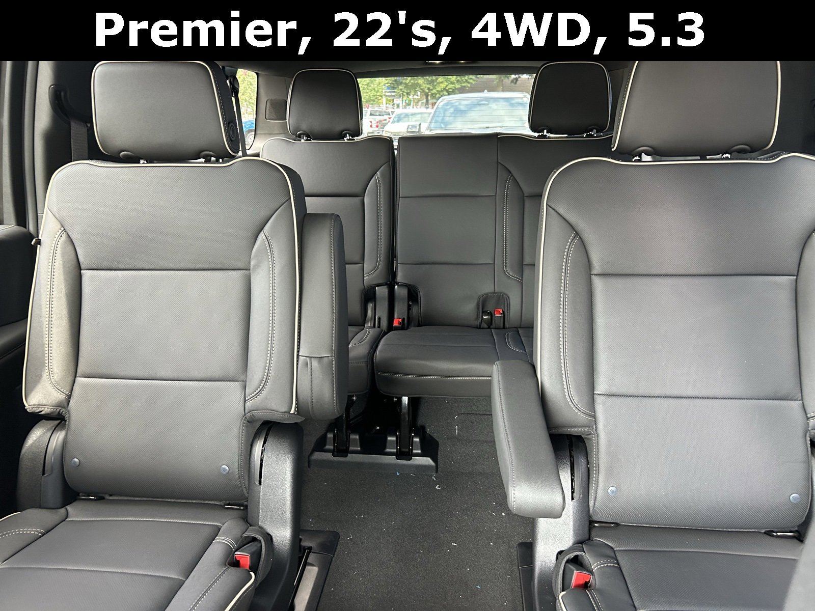 New 2025 Chevrolet Suburban Premier image 21