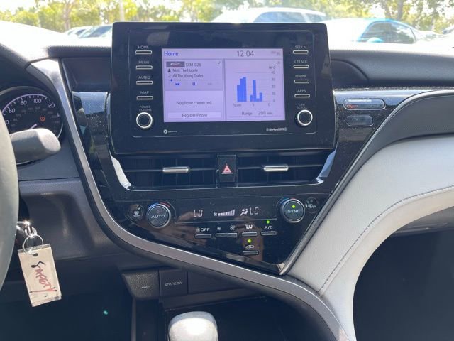 Used 2023 Toyota Camry SE image 6