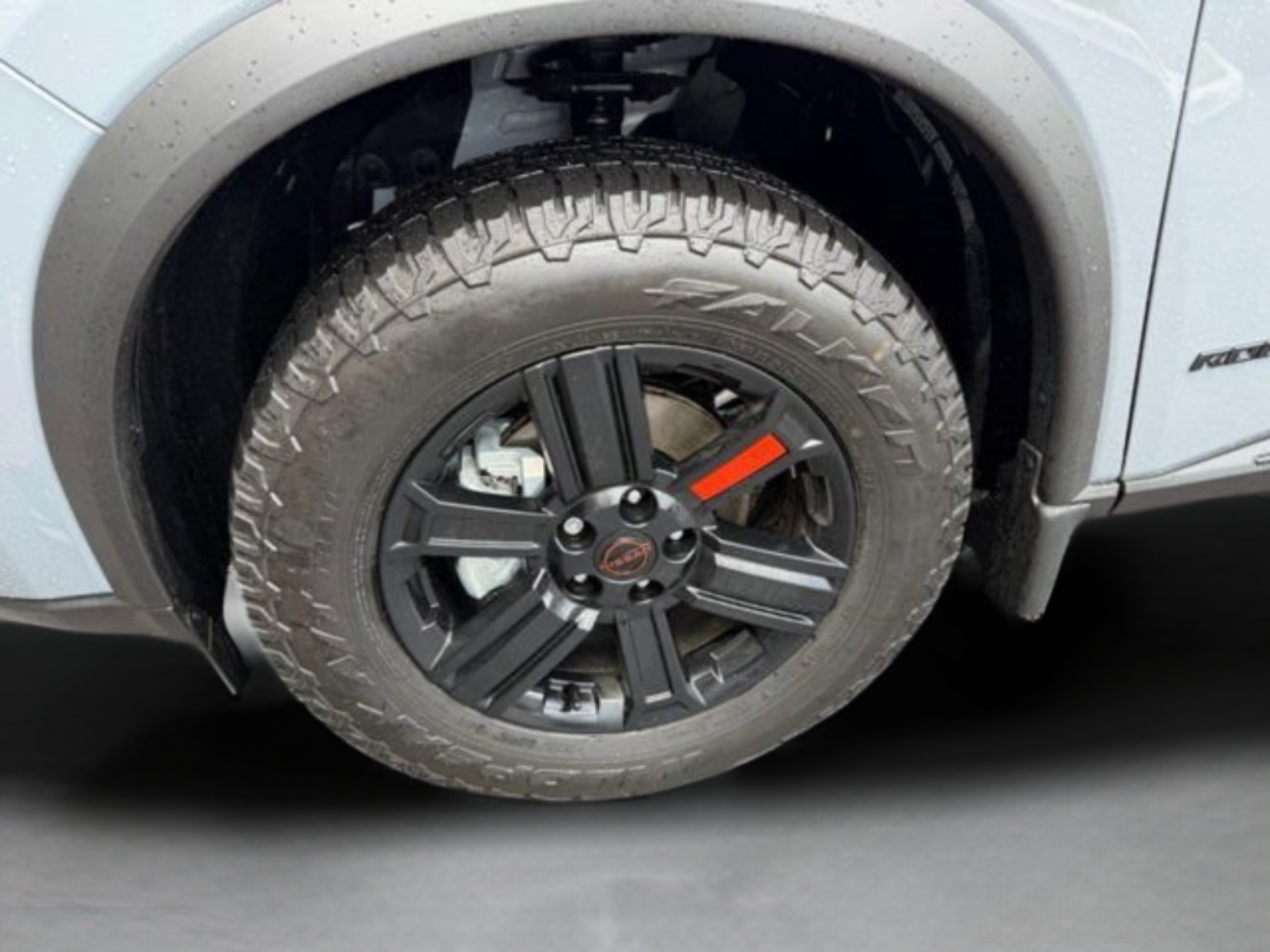 Used 2026 Nissan Rogue SV AWD/4WD image 29