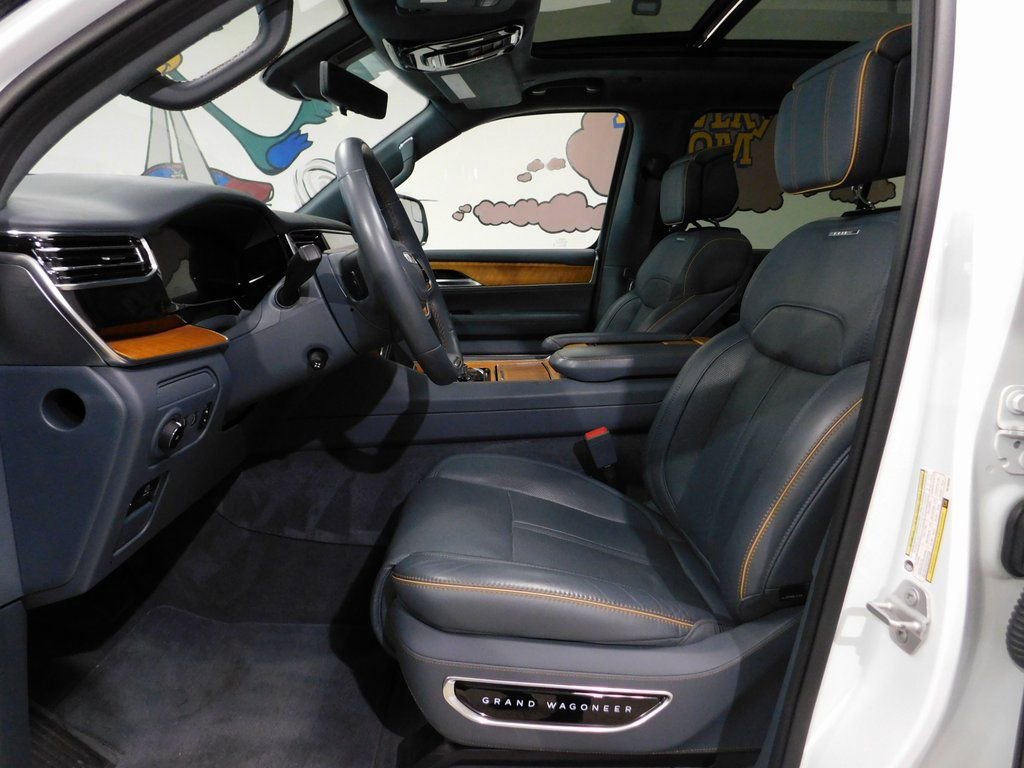 Used 2022 Jeep Grand Wagoneer Series II w/ Convenience Group III image 31