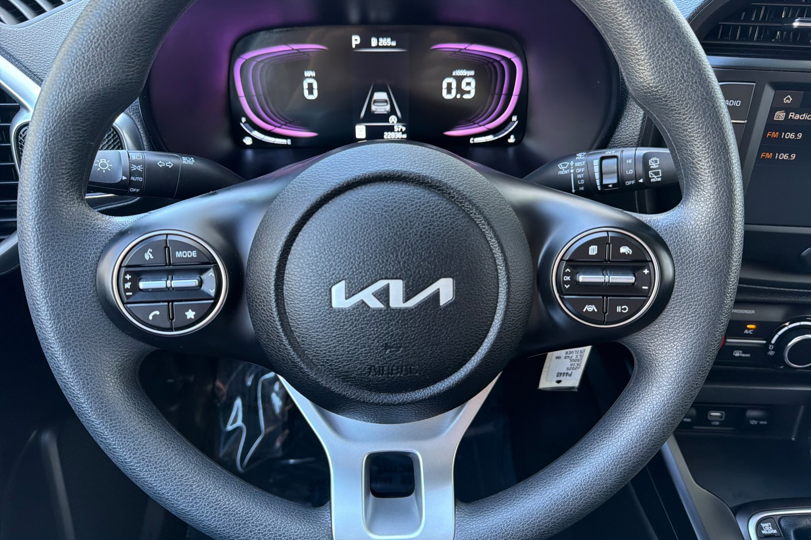 Used 2025 Kia Soul LX w/ LX Technology Package image 22