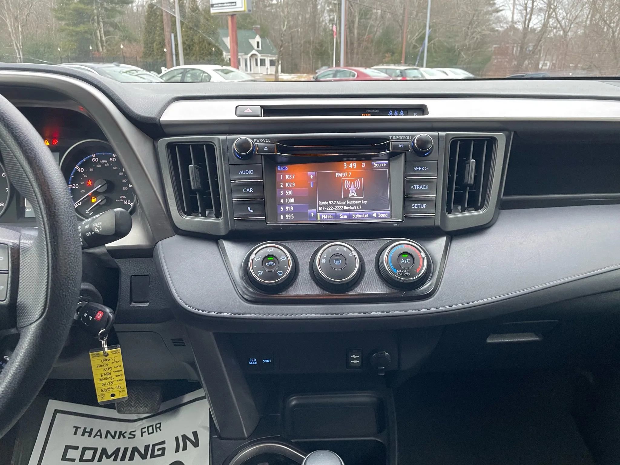 Used 2018 Toyota RAV4 LE w/ Carpet Mat Package image 24