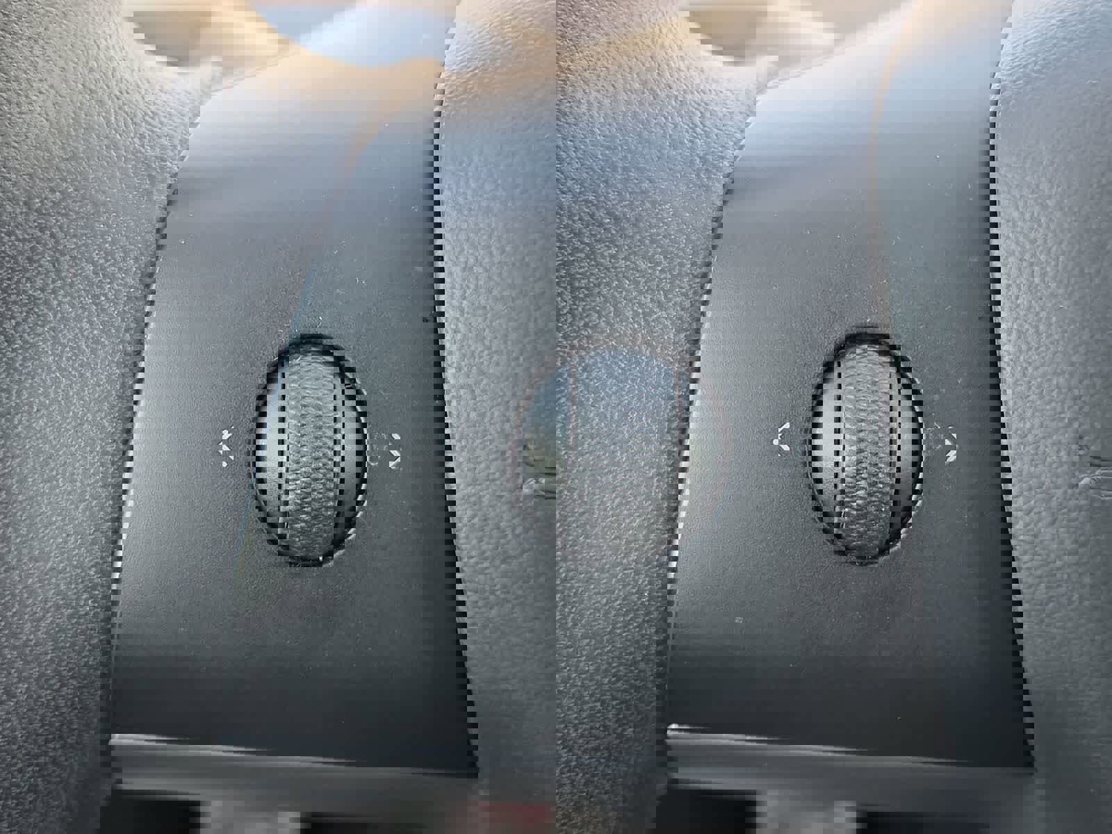 Used 2020 Tesla Model Y Long Range image 26