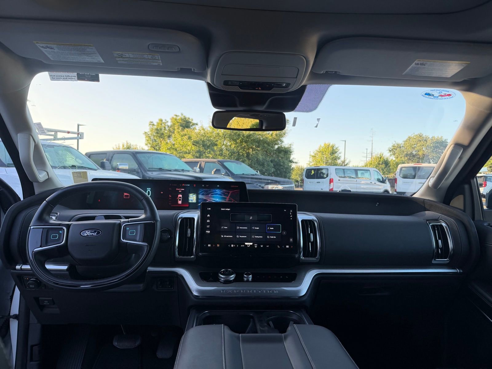Certified 2025 Ford Expedition Max Platinum AWD/4WD image 11