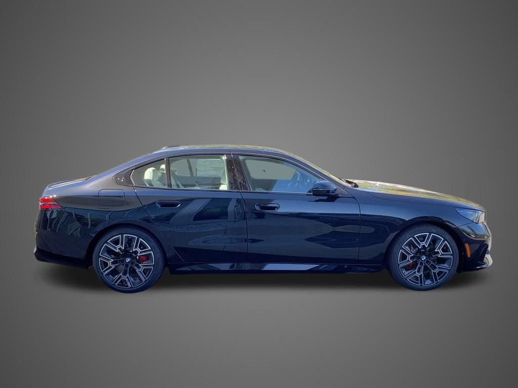 New 2026 BMW 530i xDrive w/ M Sport Package image 5