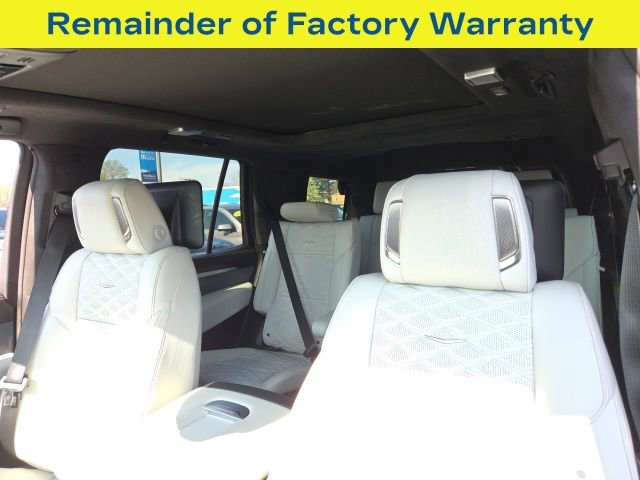 Used 2025 Cadillac Escalade Sport Platinum w/ LPO, ONYX Package image 3