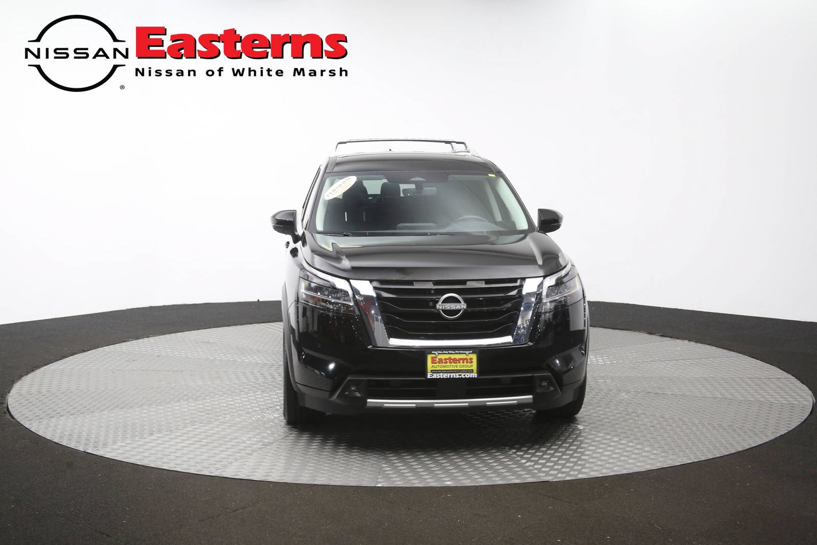 Used 2023 Nissan Pathfinder SL AWD/4WD image 52