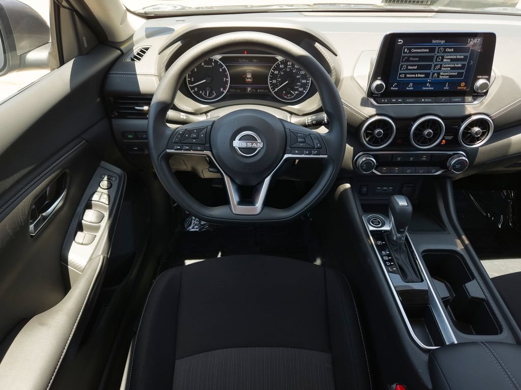 Used 2025 Nissan Sentra SV FWD image 20