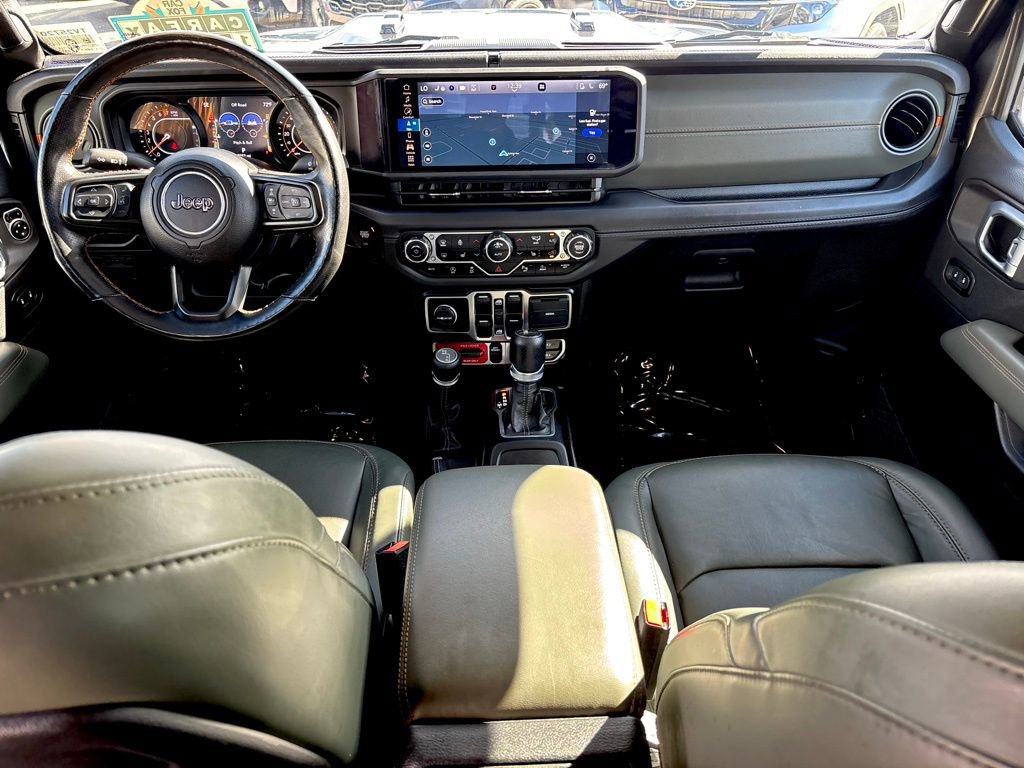 Used 2024 Jeep Gladiator Mojave w/ Technology Group image 24