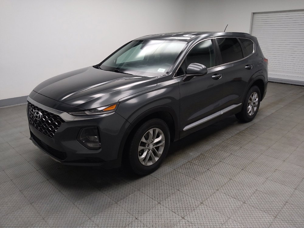 Used 2020 Hyundai Santa Fe SE FWD image 2