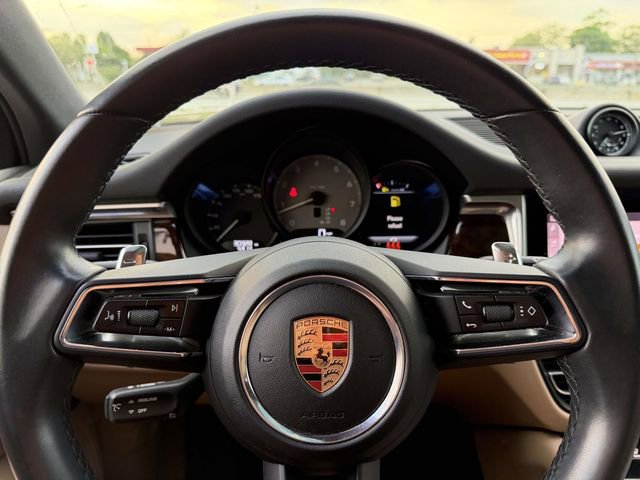 Used 2022 Porsche Macan S AWD/4WD image 30