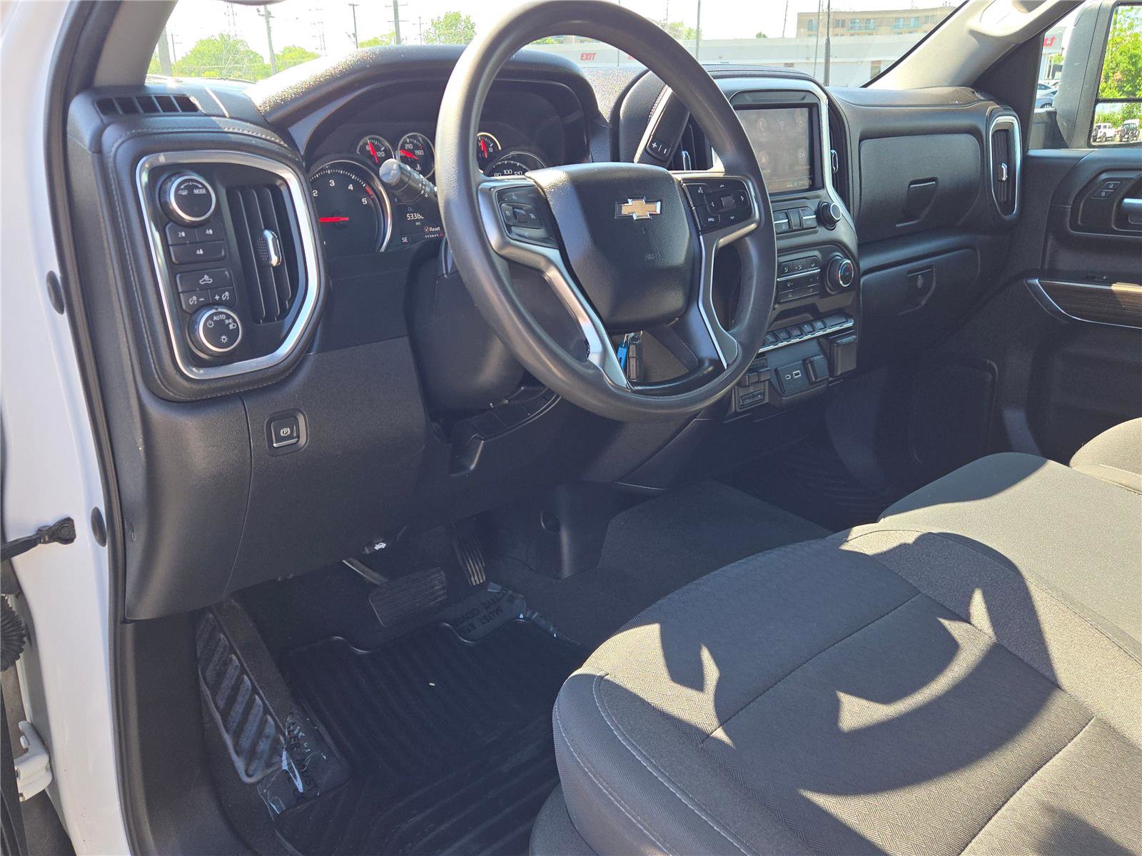 Used 2021 Chevrolet Silverado 2500 LT AWD/4WD image 25
