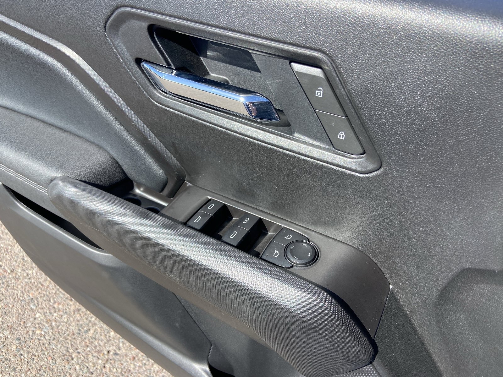 Certified 2025 GMC Canyon Elevation w/ Technology Package RWD image 32