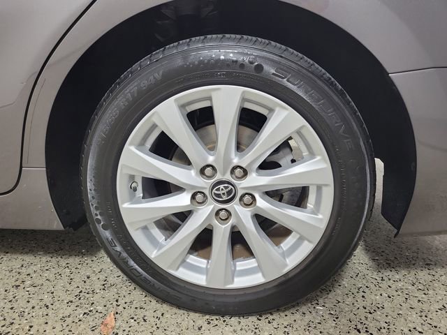 Used 2019 Toyota Camry LE FWD image 8