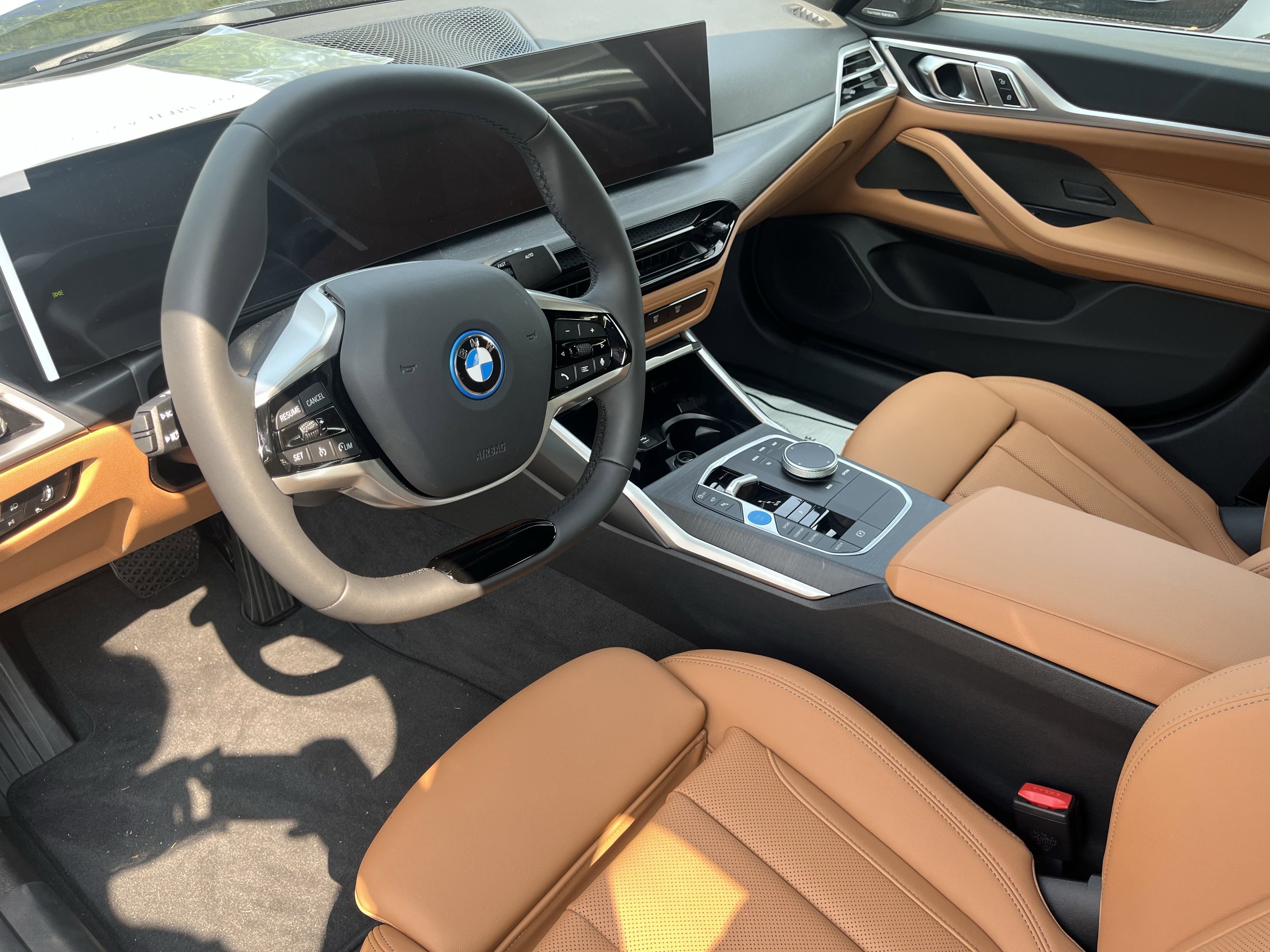 Used 2025 BMW i4 xDrive40i w/ Premium Package image 12
