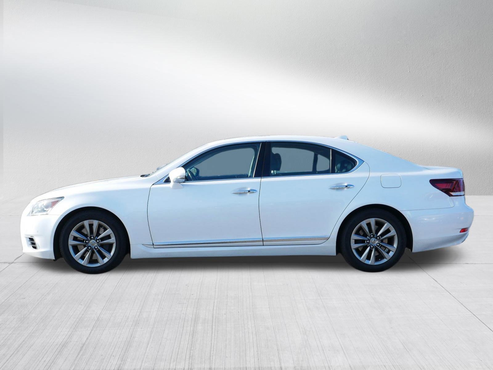 Used 2014 Lexus LS 460 AWD image 4