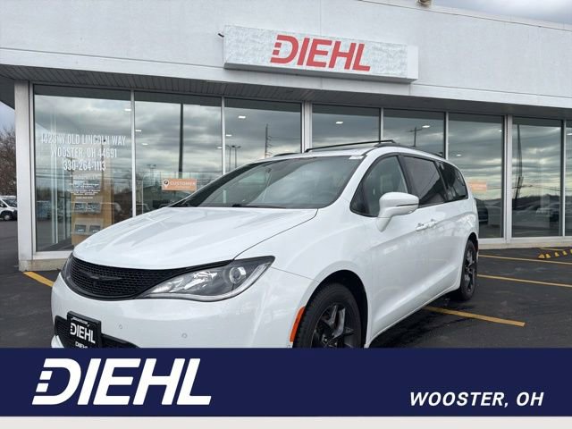 Used 2018 Chrysler Pacifica Limited