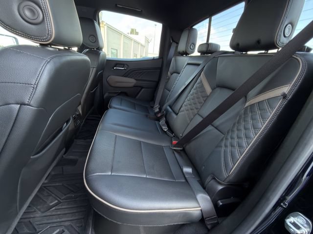 Used 2023 GMC Canyon Denali w/ Denali Black Edition AWD/4WD image 30