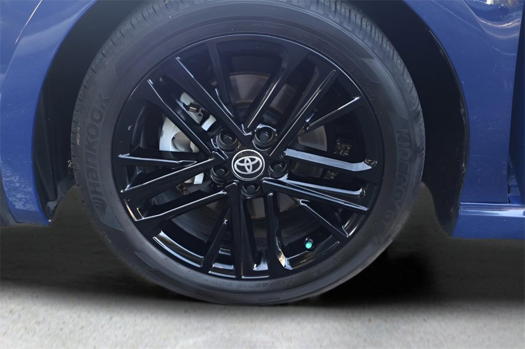 Certified 2025 Toyota Camry SE image 9