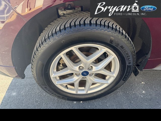 Used 2022 Ford Edge Titanium w/ Equipment Group 301A image 10