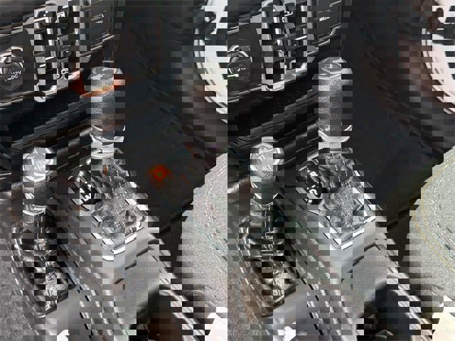 Used 2024 Jeep Wrangler Sahara image 22