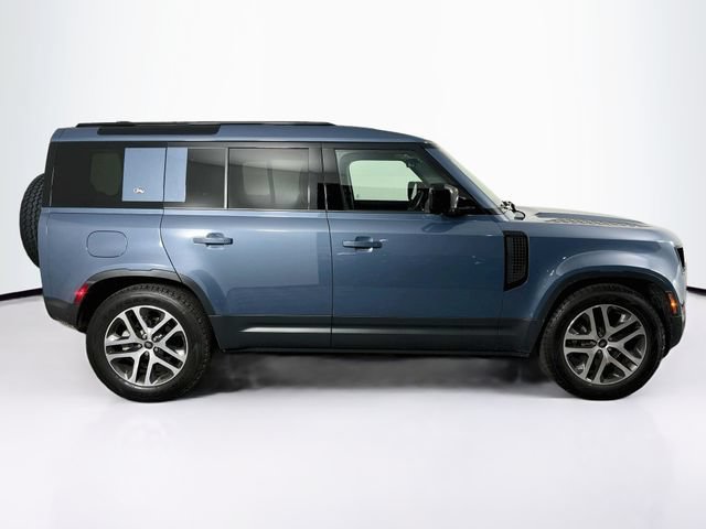 Used 2024 Land Rover Defender 110 S AWD/4WD image 4