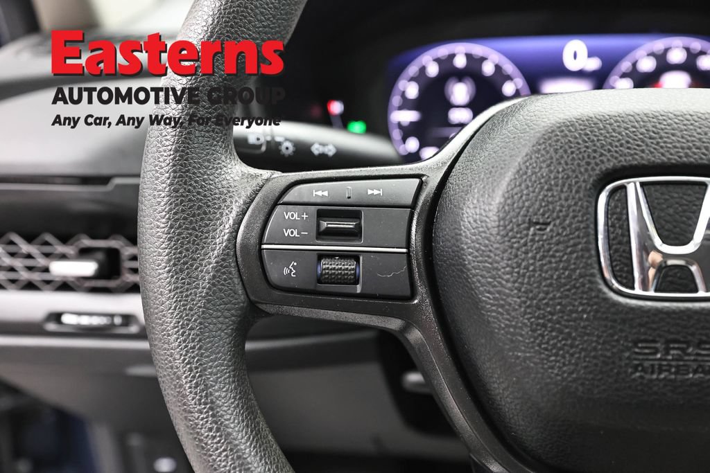 Used 2025 Honda Accord SE image 15