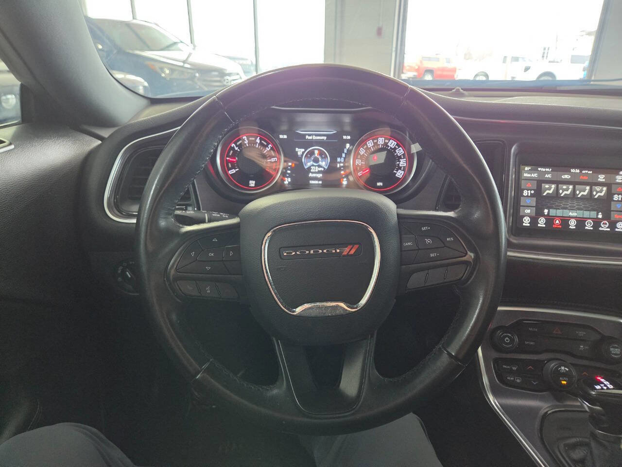 Used 2018 Dodge Challenger SXT image 31