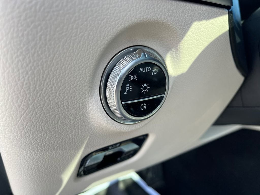 Certified 2025 Mercedes-Benz C 300 4MATIC Sedan image 23